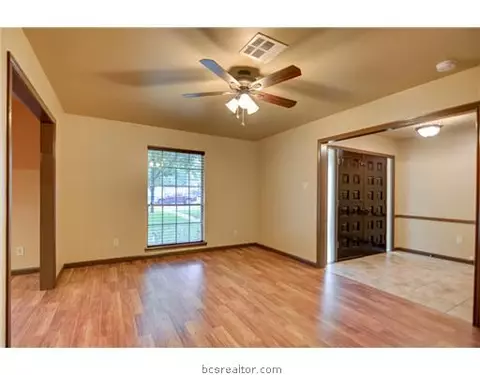903 Briar Bend Ct, Bryan, TX 77802 photo 8