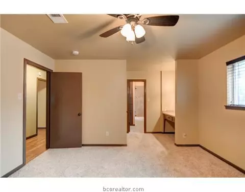 903 Briar Bend Ct, Bryan, TX 77802 photo 17