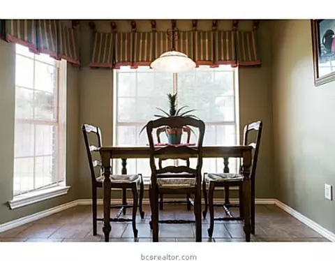4401 Brompton Ln, Bryan, TX 77802 photo 15