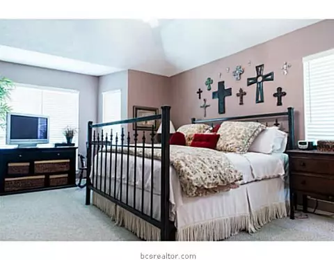 4401 Brompton Ln, Bryan, TX 77802 photo 14
