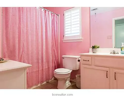 4401 Brompton Ln, Bryan, TX 77802 photo 11