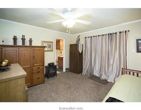 2302 Long Dr, Bryan, TX 77802 photo 14
