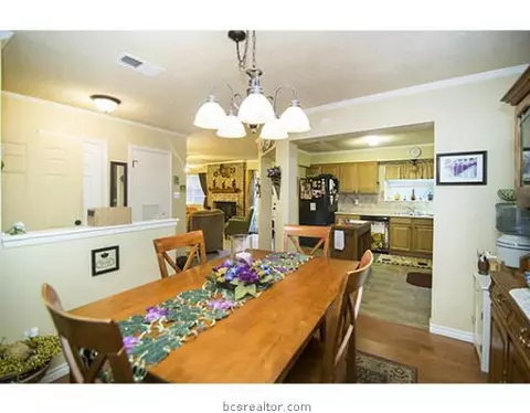 2302 Long Dr, Bryan, TX 77802 photo 7