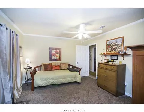 2302 Long Dr, Bryan, TX 77802 photo 11