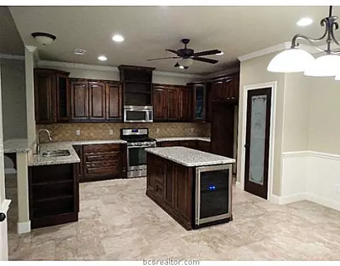 2903 Caney Ct, Bryan, TX 77808 photo 7