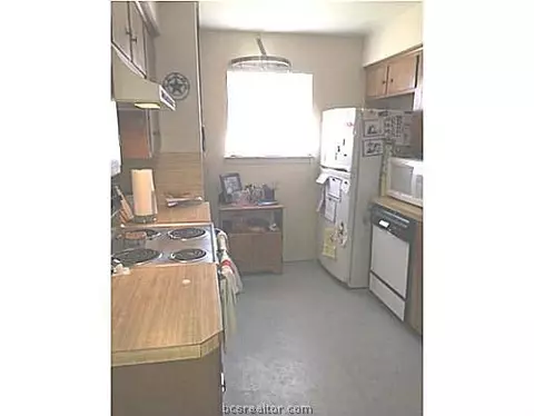 3912 Olive, Bryan, TX 77801 photo 5