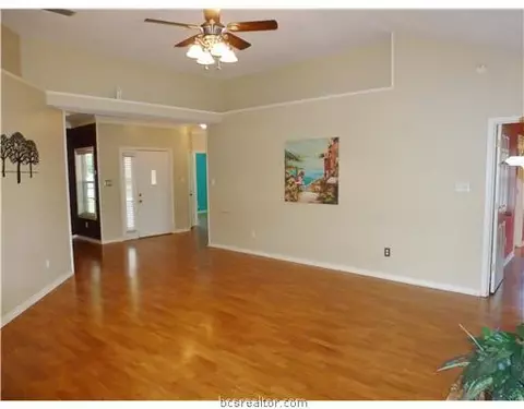 1725 Richmond, Bryan, TX 77802 photo 6