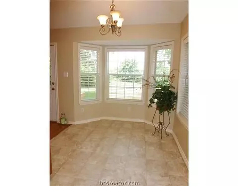 1725 Richmond, Bryan, TX 77802 photo 13