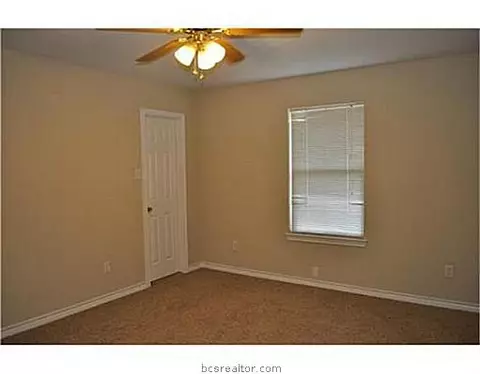813 Mitchell St, Bryan, TX 77802 photo 9