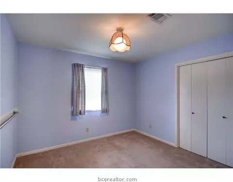 3918 Hilltop Dr, Bryan, TX 77801 photo 15