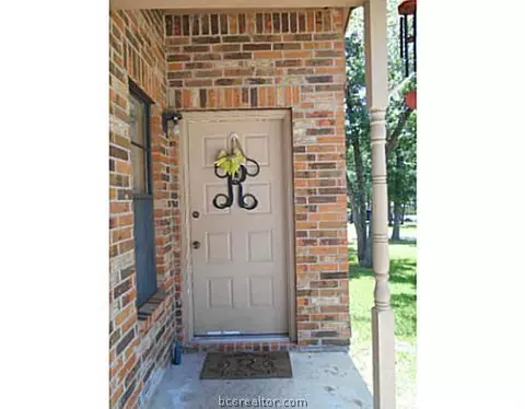 2114 La Brisa, Bryan, TX 77807 photo 3