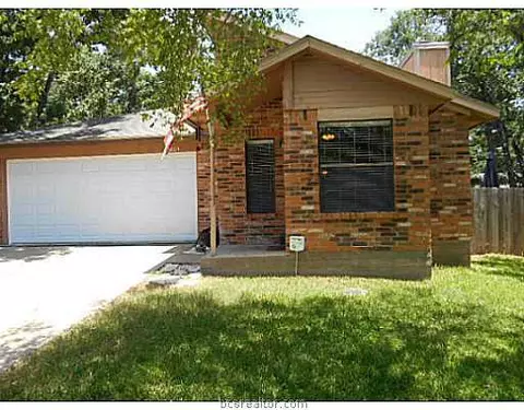 2114 La Brisa, Bryan, TX 77807 photo 1