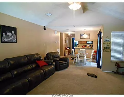 2114 La Brisa, Bryan, TX 77807 photo 5