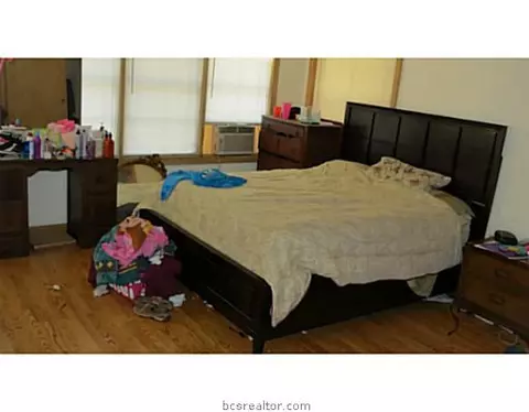 1107 East 26th St, Bryan, TX 77803 photo 6