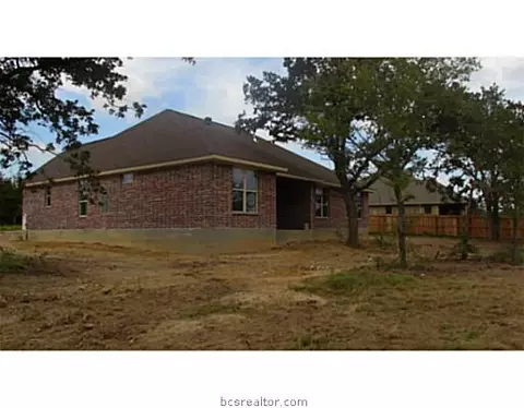 4642 River Rock Dr, Bryan, TX 77808 photo 9