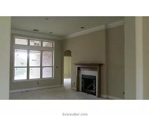 4642 River Rock Dr, Bryan, TX 77808 photo 5