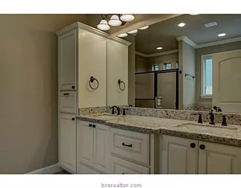 3308 Covington Ct, Bryan, TX 77808 photo 12