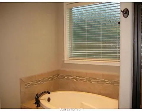 3308 Covington Ct, Bryan, TX 77808 photo 14