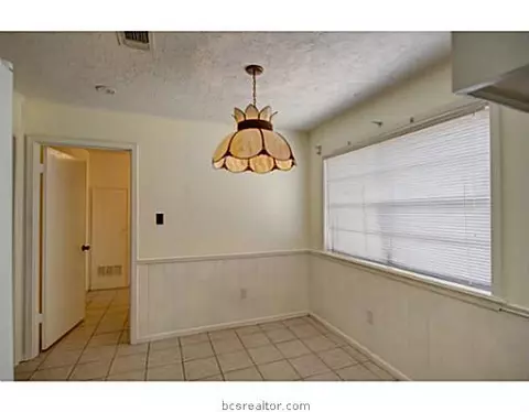 3813 Windridge Dr, Bryan, TX 77802 photo 6
