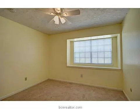 3813 Windridge Dr, Bryan, TX 77802 photo 13