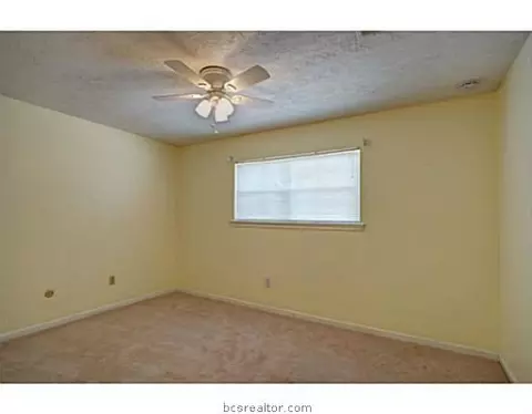 3813 Windridge Dr, Bryan, TX 77802 photo 11