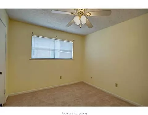 3813 Windridge Dr, Bryan, TX 77802 photo 12