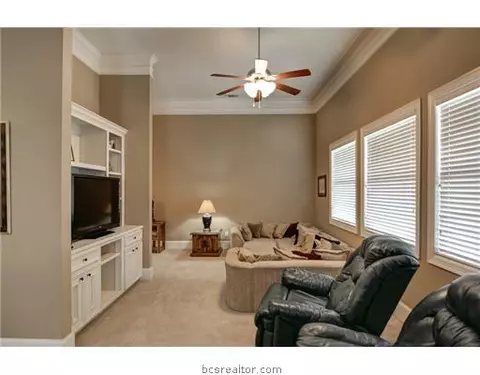 1718 Frieda Ln, Bryan, TX 77808 photo 6