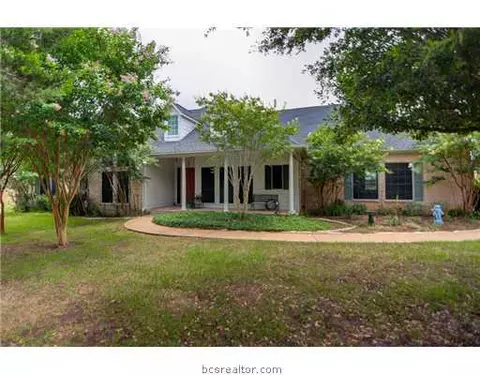 1718 Frieda Ln, Bryan, TX 77808 photo 2