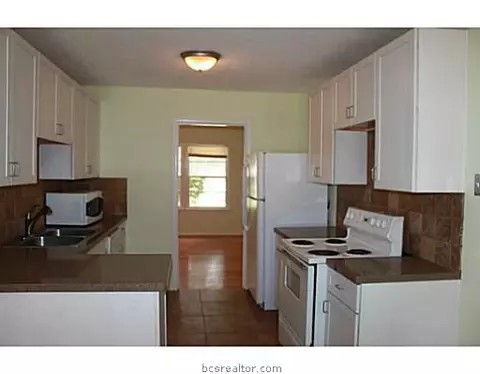 309 Dunn St, Bryan, TX 77801 photo 4
