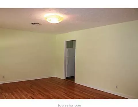 309 Dunn St, Bryan, TX 77801 photo 2
