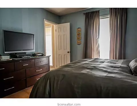 1400 Esther Blvd, Bryan, TX 77802 photo 8