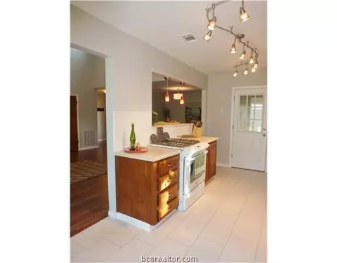 2124 Pantera Dr, Bryan, TX 77807 photo 12