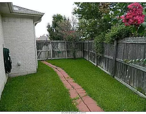 2628 E Trophy Dr, Bryan, TX 77802 photo 17