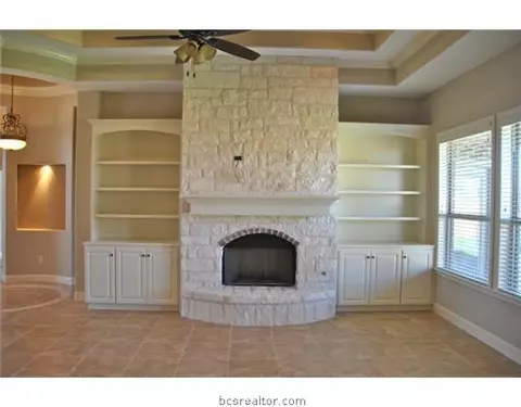 3013 Archer Cir, Bryan, TX 77803 photo 3