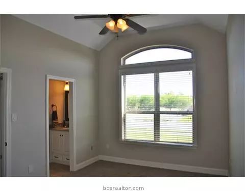 3013 Archer Cir, Bryan, TX 77803 photo 10
