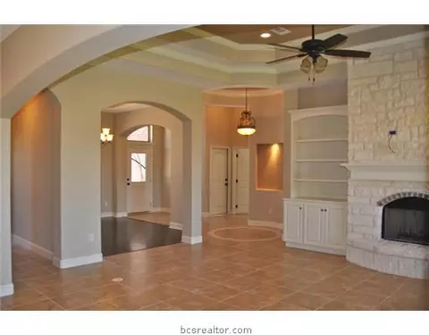 3013 Archer Cir, Bryan, TX 77803 photo 5