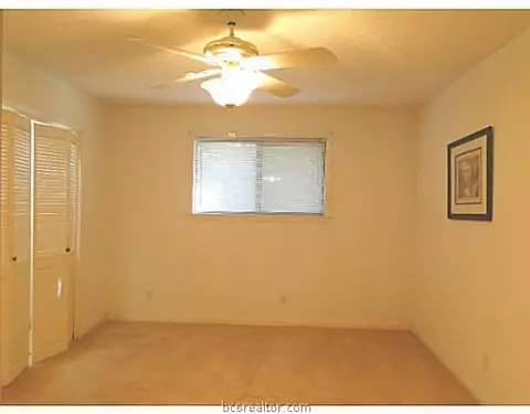 6841 Cedar Oaks Dr, Bryan, TX 77808 photo 5
