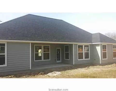 2107 Red River Dr, Bryan, TX 77802 photo 2