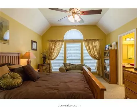 2101 Williams, Bryan, TX 77808 photo 6