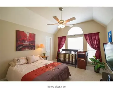 2101 Williams, Bryan, TX 77808 photo 8