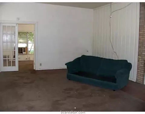 2318 S Franklin Dr, Bryan, TX 77801 photo 6