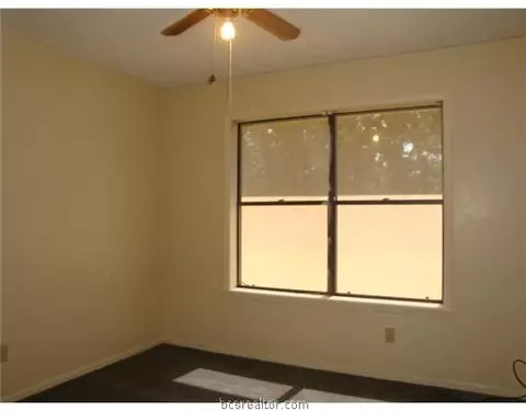 4101 Warwick Ln, Bryan, TX 77802 photo 11