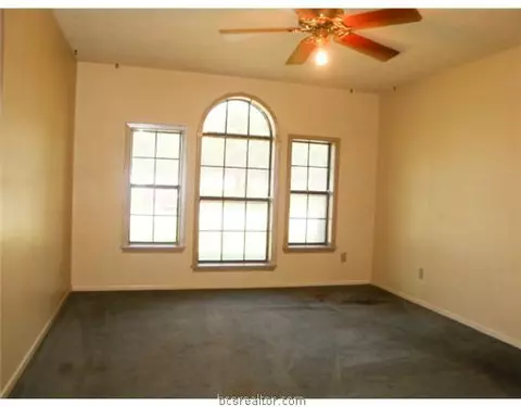 4101 Warwick Ln, Bryan, TX 77802 photo 7