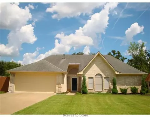4101 Warwick Ln, Bryan, TX 77802 photo 1