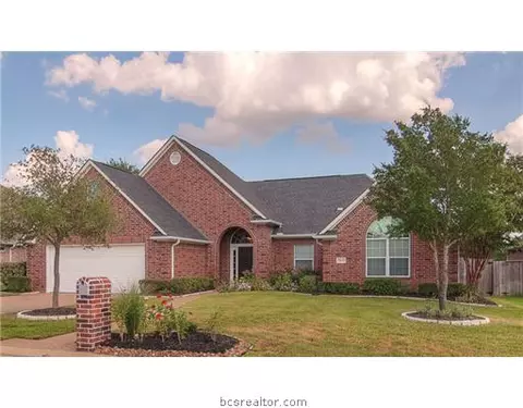 3820 Park Hampton Dr, Bryan, TX 77802 photo 1