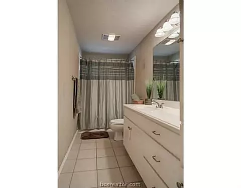 3820 Park Hampton Dr, Bryan, TX 77802 photo 11