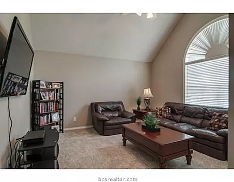 3820 Park Hampton Dr, Bryan, TX 77802 photo 12