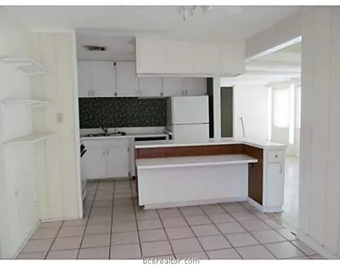 3010 Spruce, Bryan, TX 77801 photo 4