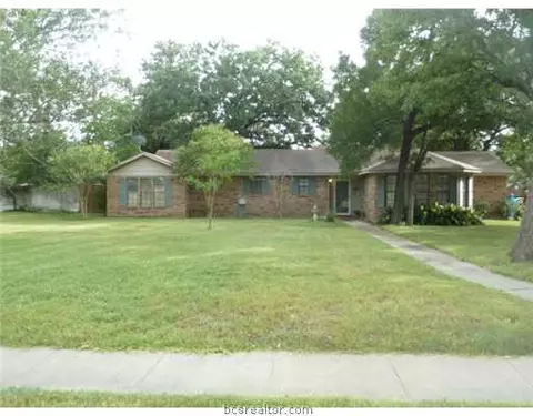 4300 Brompton Ln, Bryan, TX 77802 photo 2