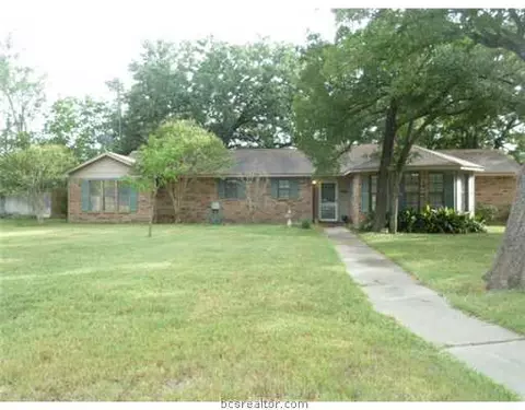 4300 Brompton Ln, Bryan, TX 77802 photo 1